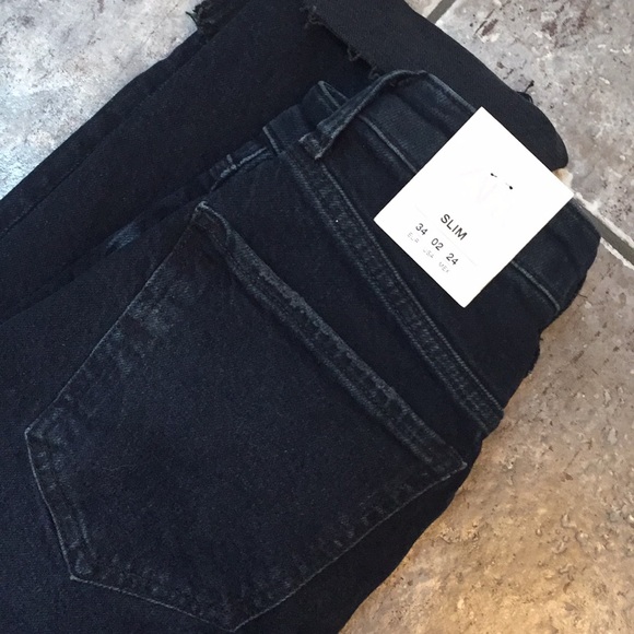 Zara Hi-rise Fray Hem Cuffed Ankle Jeans - Picture 3 of 13